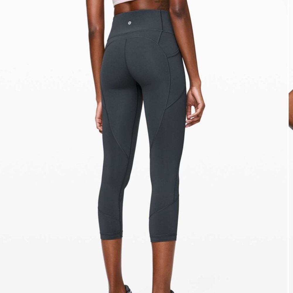 Lululemon All The Right Places 23” Crop - Size 6